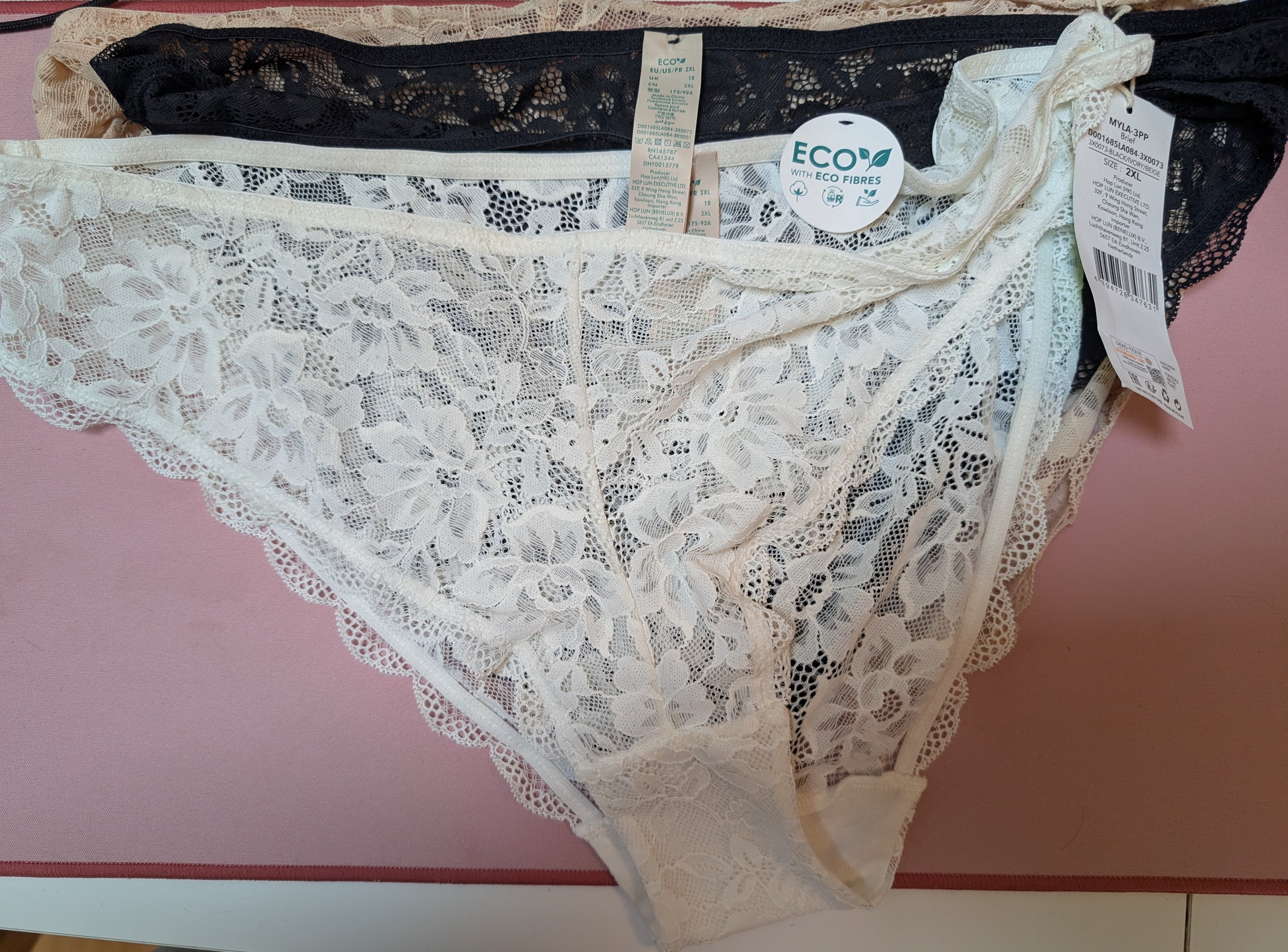 Dorina - Lot de 3 Tanga - Noir / Blanc / Beige - Taille 2XL